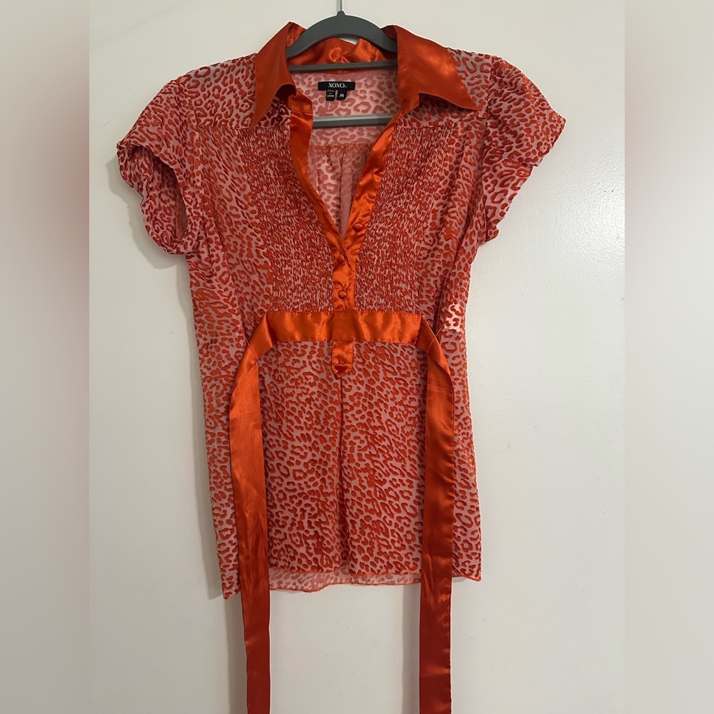 XOXO Orange cheetah Print tie back shirt with puffy sleeves y2k tie back